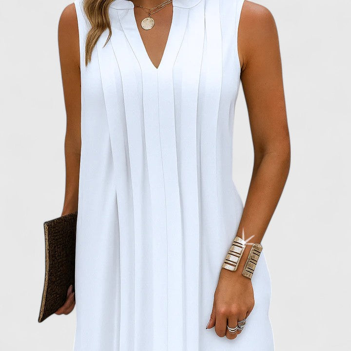 Clarhild | Elegant Flatterende Kjole Med V-Hals