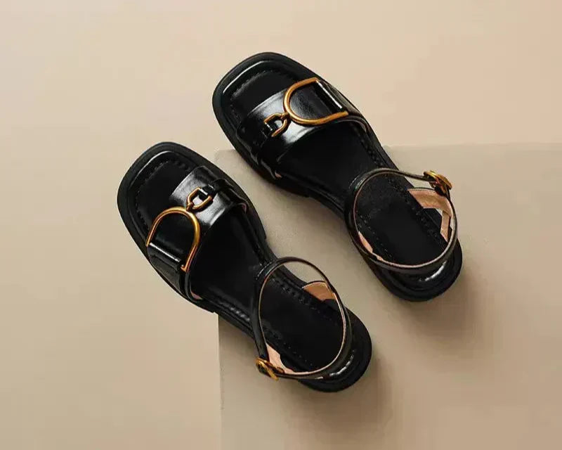 Amara | Spændt Flade Sandaler