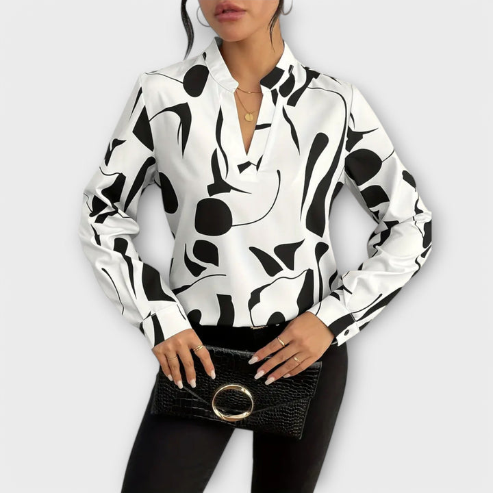 Lara Elegant Bluse Med Design